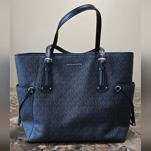 Michael Kors voyager east-west bag